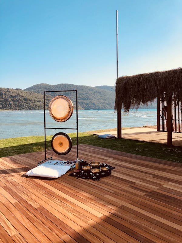 Composite terrasse : alliez élégance et durabilité pour votre extérieur