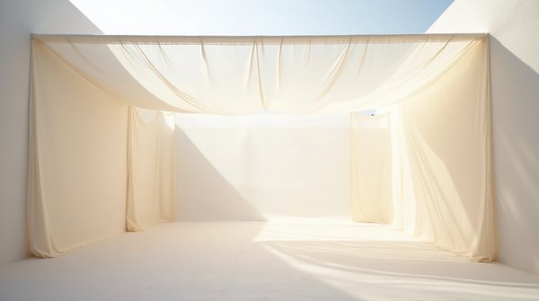 Créer une ambiance lumineuse avec une bâche transparente sur mesure